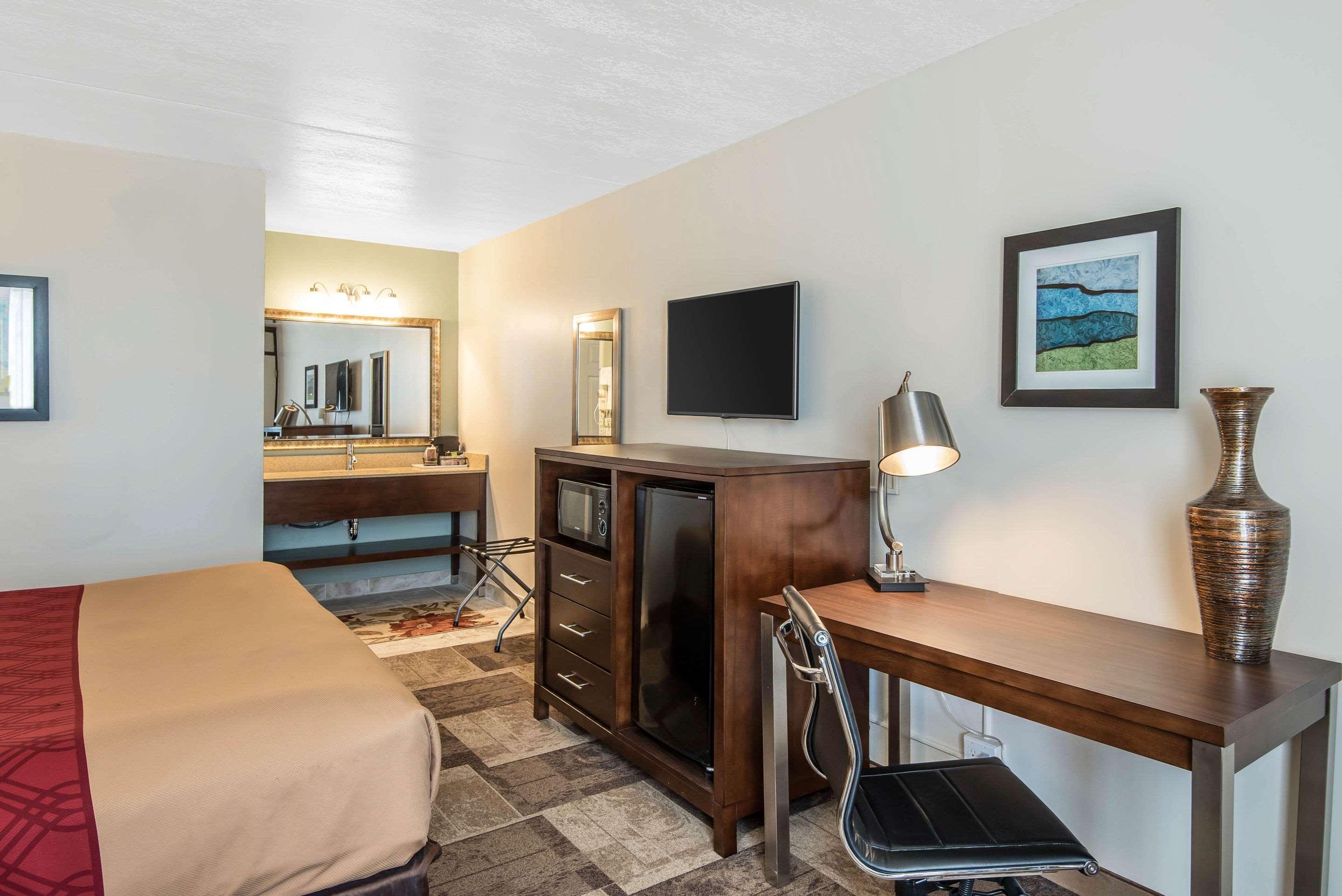 Econo Lodge Oak Grove-Blue Springs Exteriér fotografie