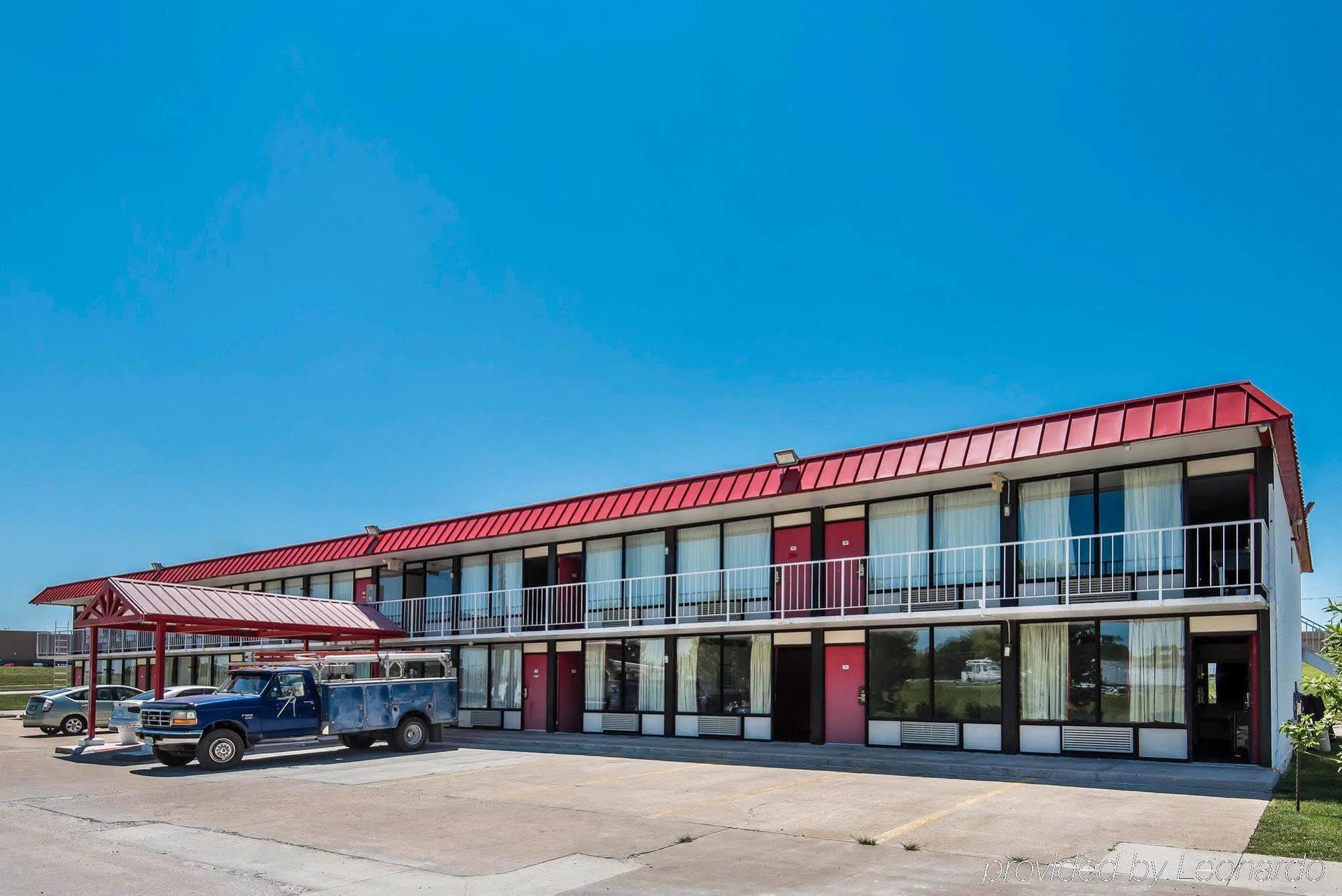 Econo Lodge Oak Grove-Blue Springs Exteriér fotografie